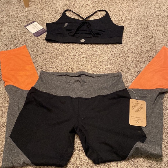 NWT - activewear lot - Picture 3 of 13